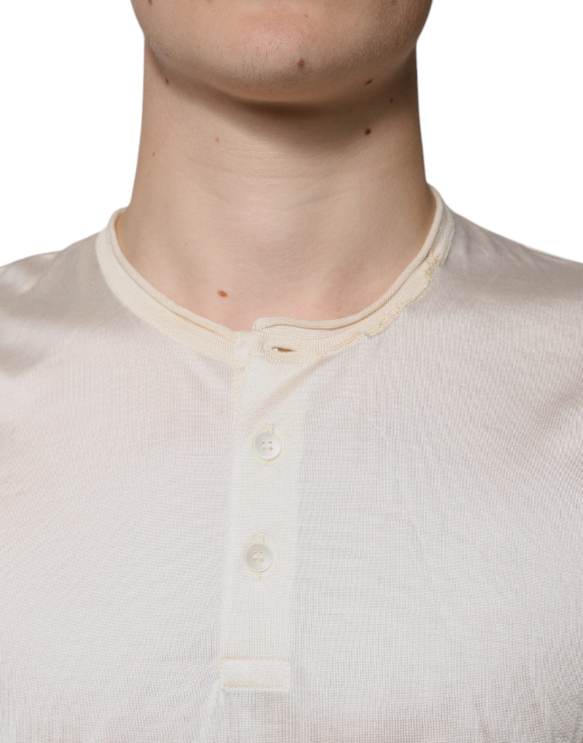 Dolce & Gabbana Off White Silk Henley T-Shirt mit kurzen Ärmeln