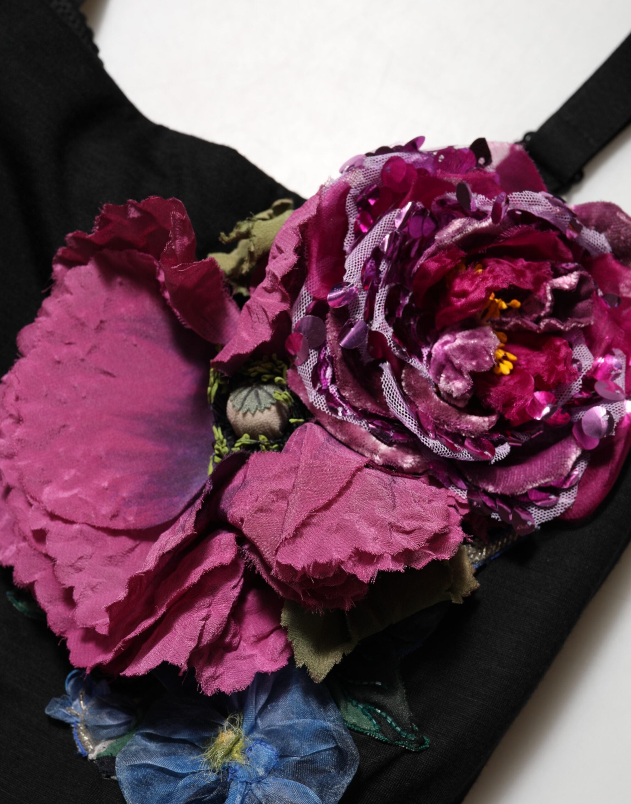 Dolce & Gabbana Schwarzes Blumenapplikationen Bodycon Etuikleid