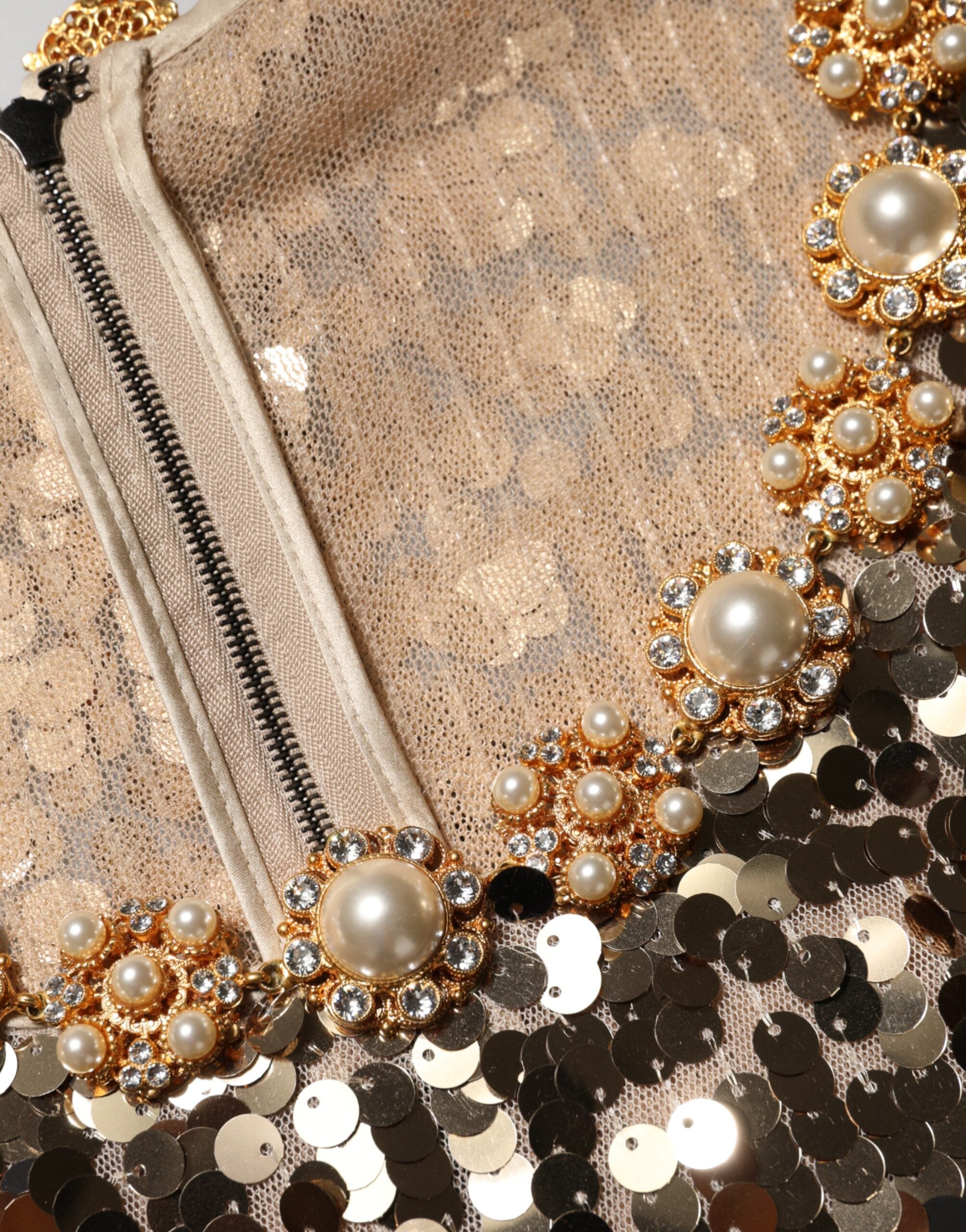 Dolce & Gabbana Goldfarbenes paillettenbesetztes Nylon-Minikleid in A-Linie