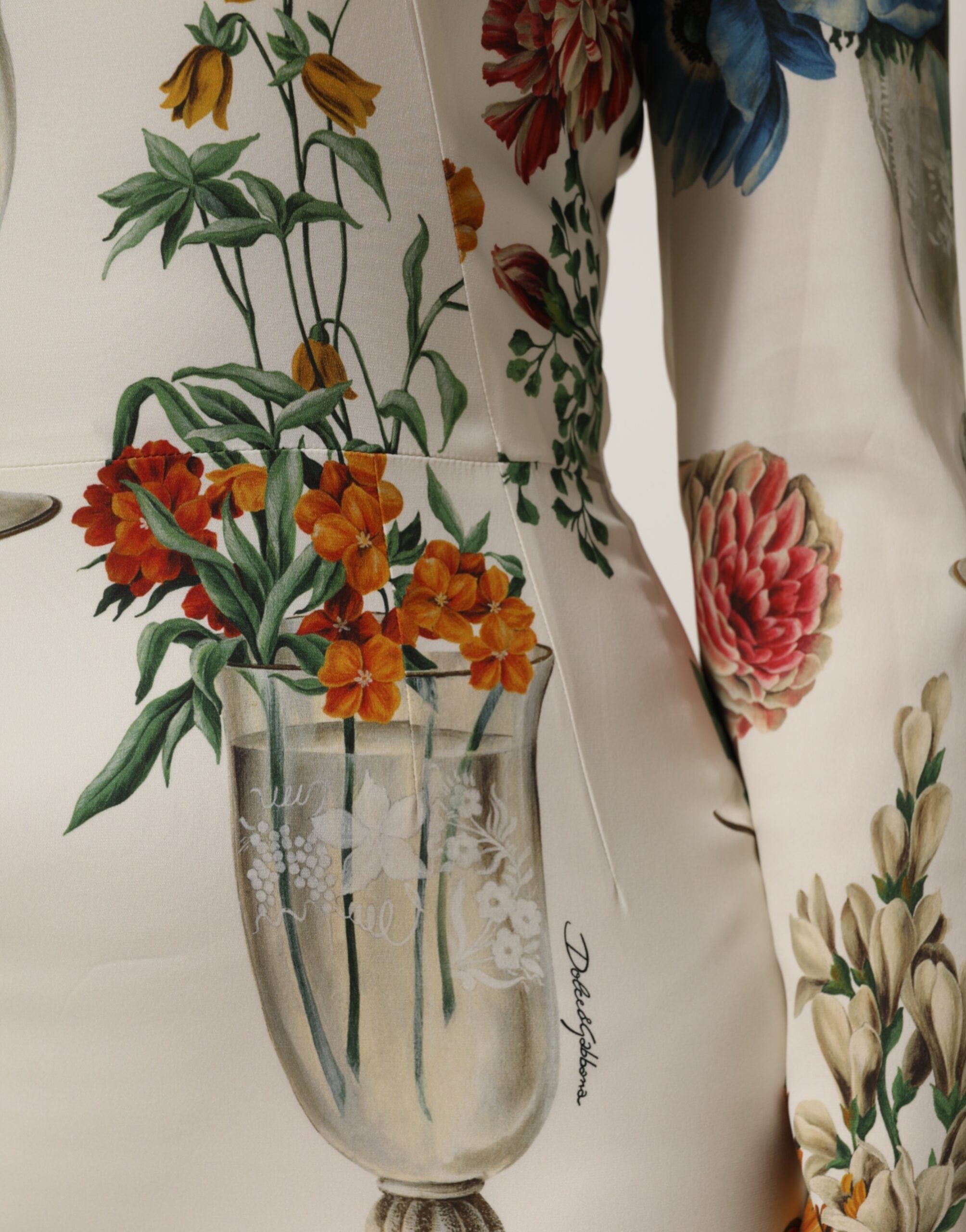 Dolce & Gabbana Weißes Blumenvasen-Seidenmantel-Midikleid