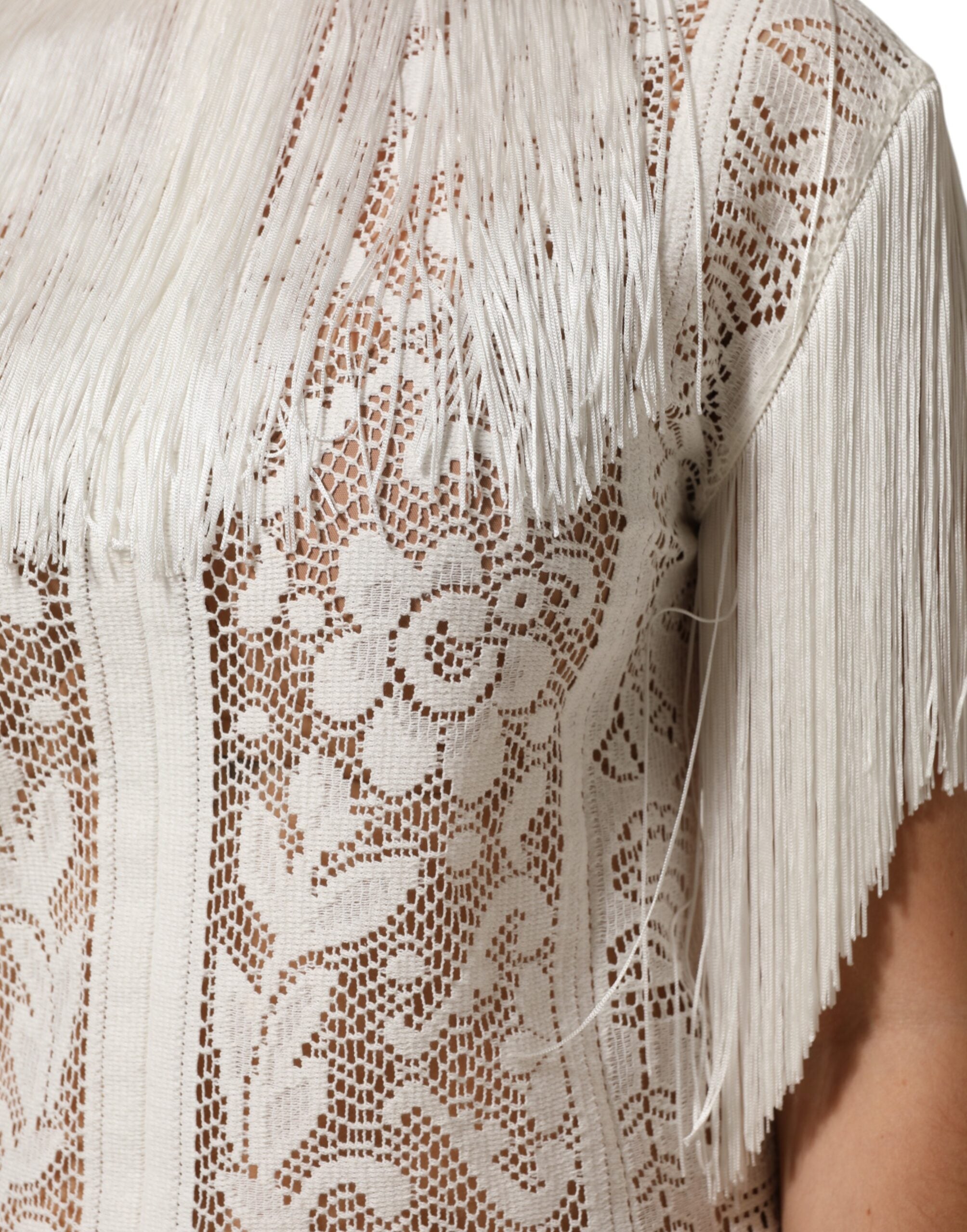 Dolce & Gabbana Weißes knielanges Kleid aus floraler Spitze mit Fransen