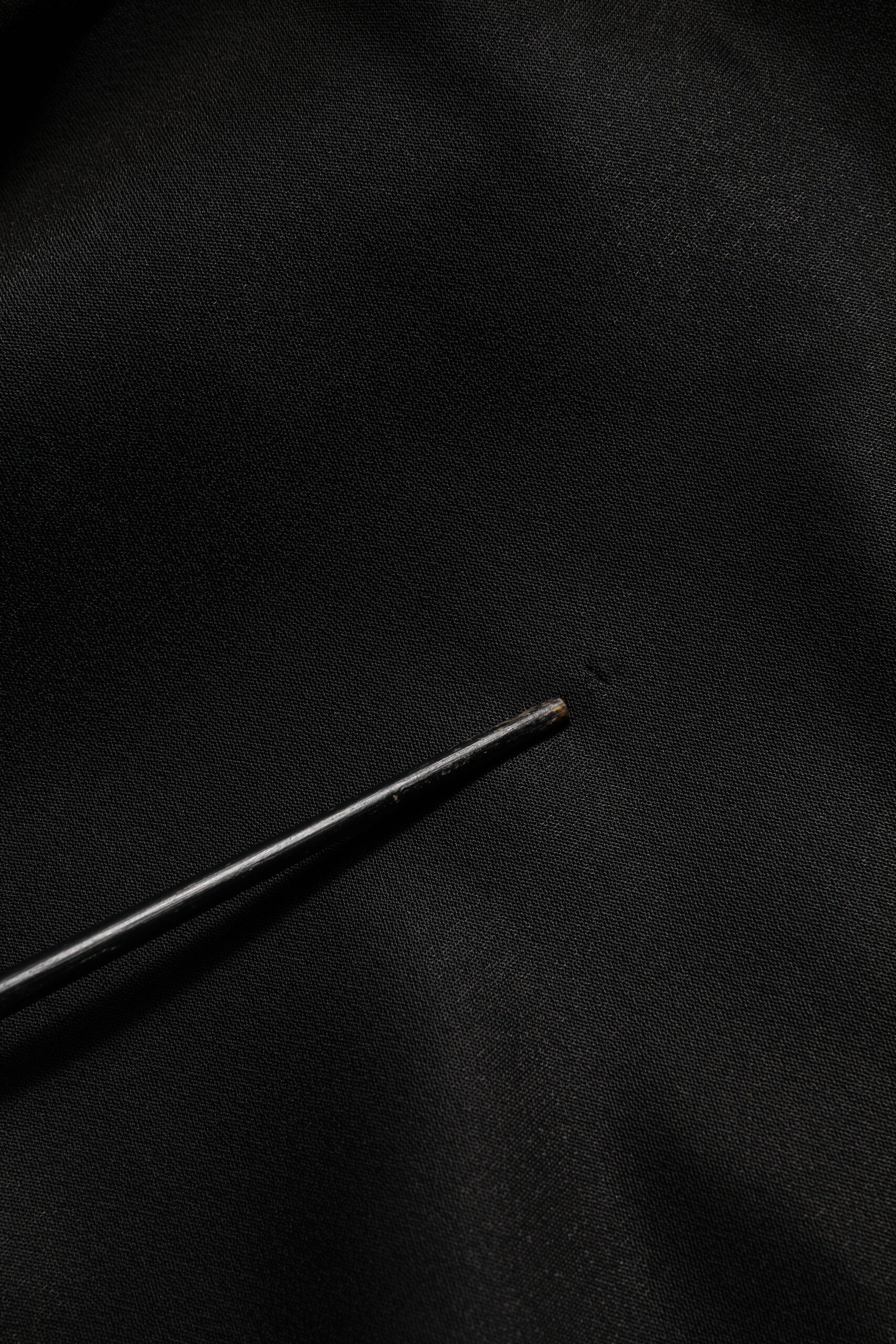 Dolce & Gabbana Schwarze Halskette Crystal DG Logo Sweatshirt Pullover