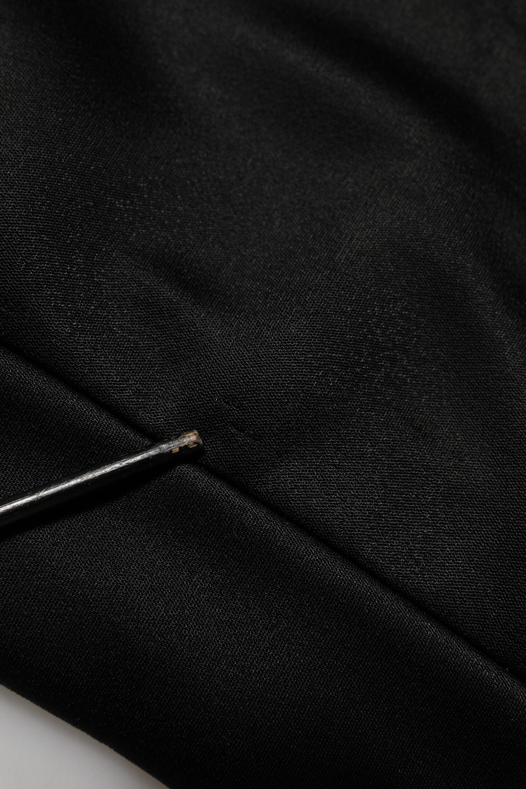 Dolce & Gabbana Schwarzer Kristall DG Halskette Sweatshirt Pullover