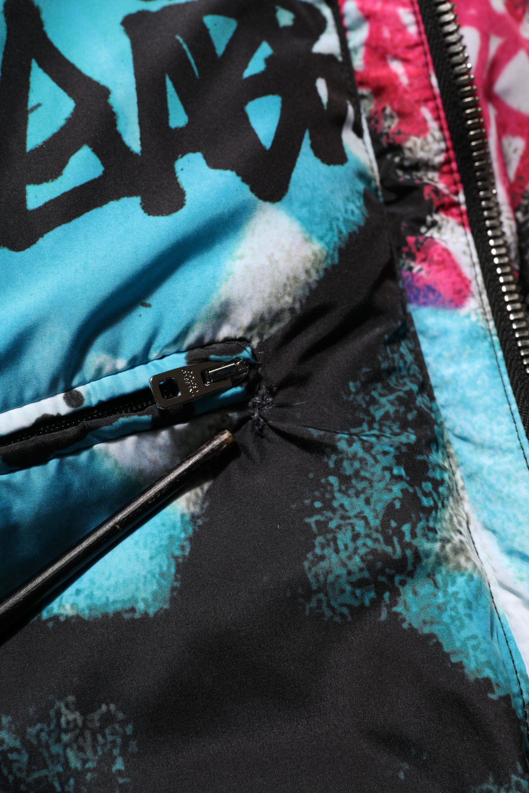 Dolce & Gabbana Multicolor Graffiti Sportweste mit Kapuze Jacke