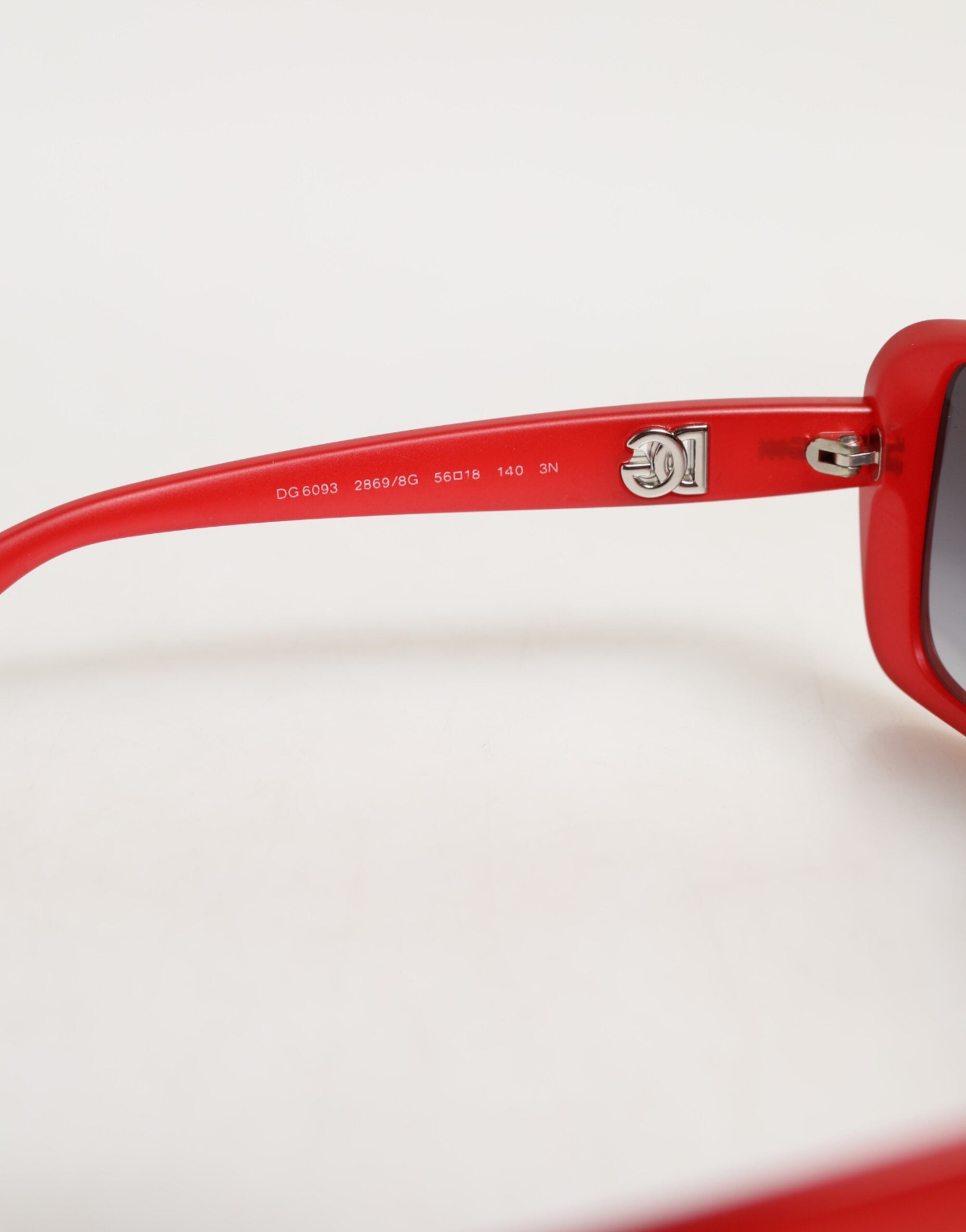 Dolce & Gabbana DG6093 Rot Rechteckig Grau Graduierte Gläser Sonnenbrille