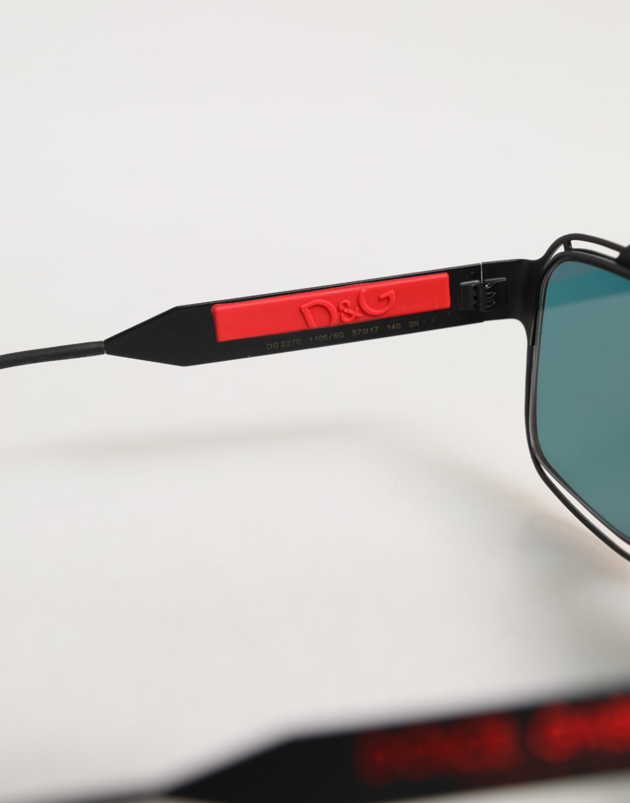 Dolce & Gabbana Schwarze Metall Pilot Frame Shades Eyewear Sonnenbrille