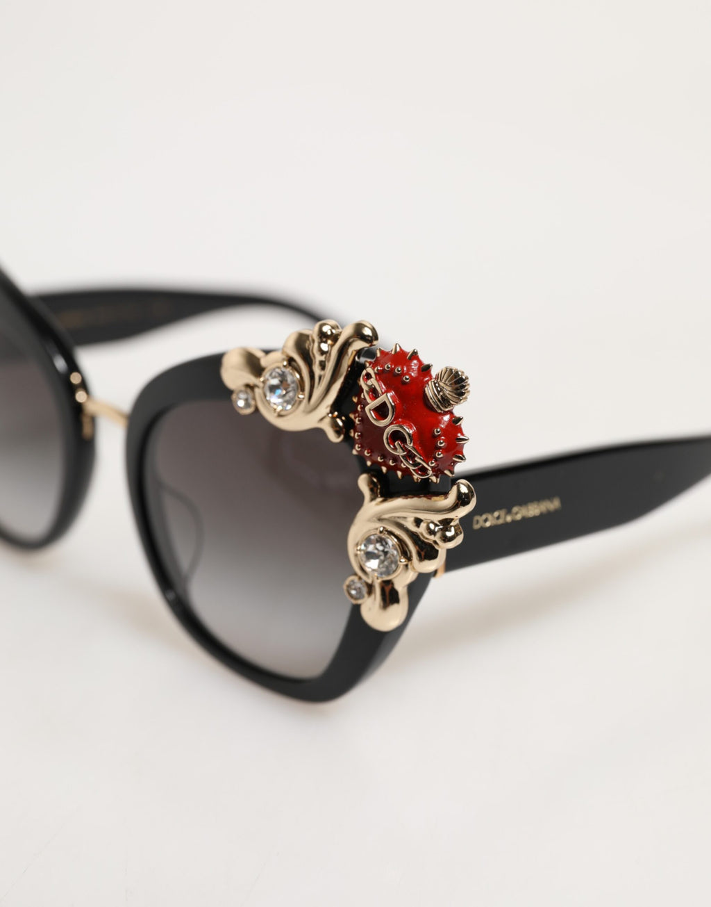 Dolce & Gabbana DG4319F Rote Schmetterlings-Sonnenbrille mit Kristall und heiligem Herzen
