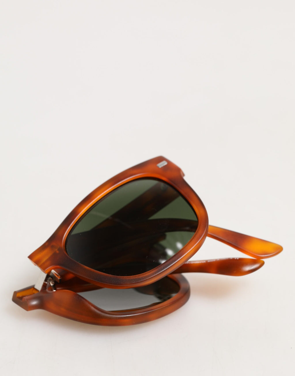 Dolce & Gabbana DG6089 Havana Vollrand-Sonnenbrille mit runden Gläsern und Klappdesign