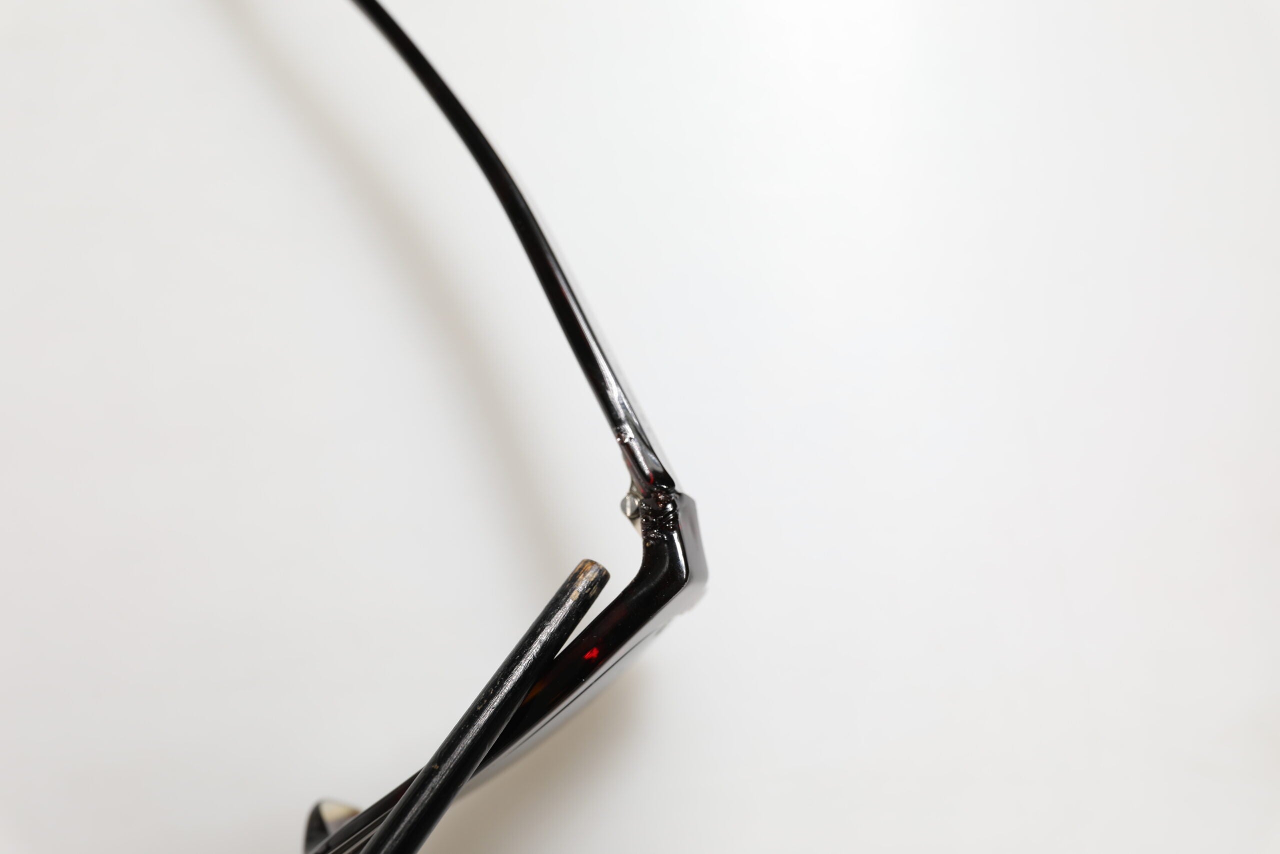 Dolce & Gabbana DG4317F Sonnenbrille mit Pilotenrahmen im Schildpatt-Braun