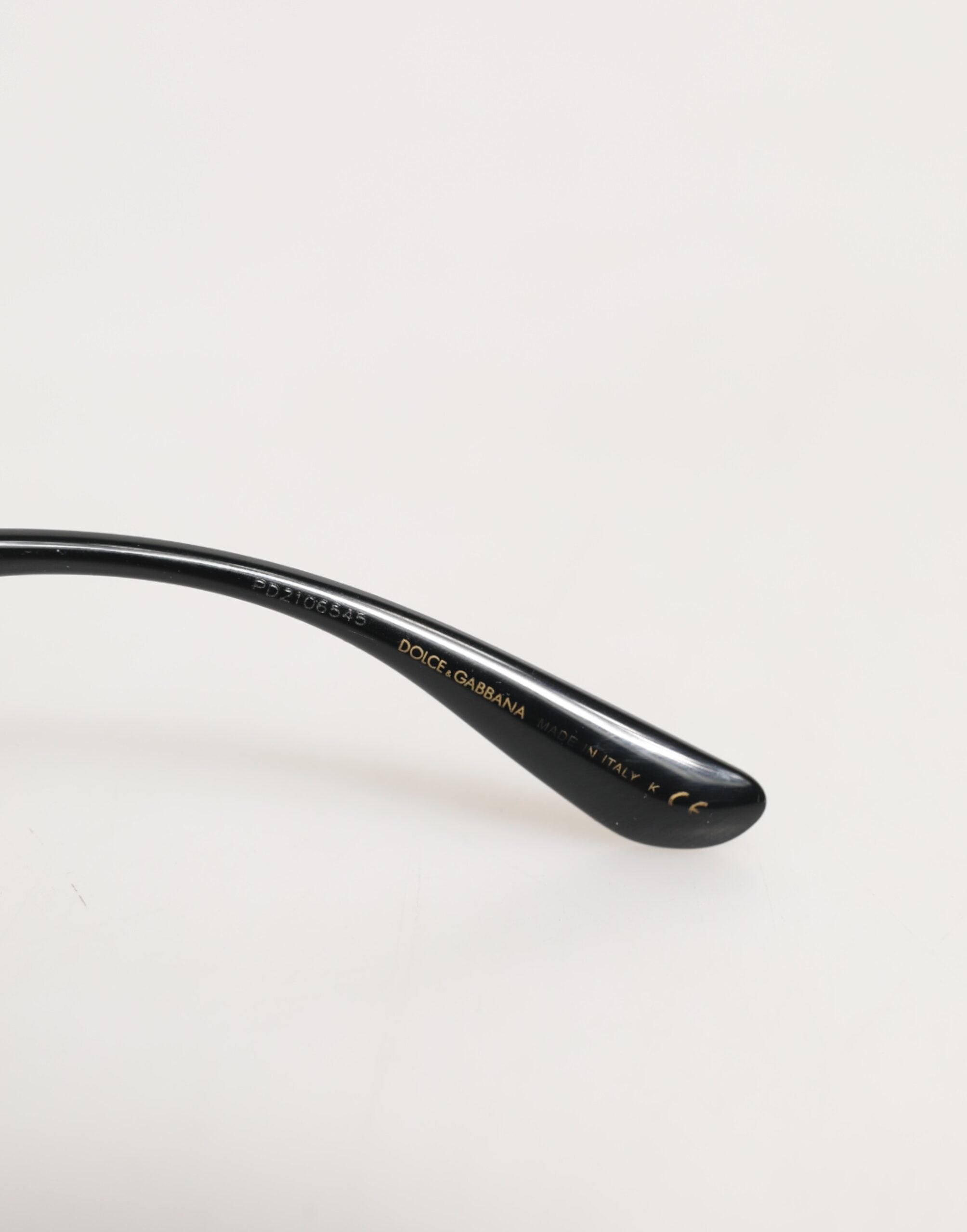 Dolce & Gabbana DG6152 Schwarze Sonnenbrille mit Sacred Heart Devotion-Detail