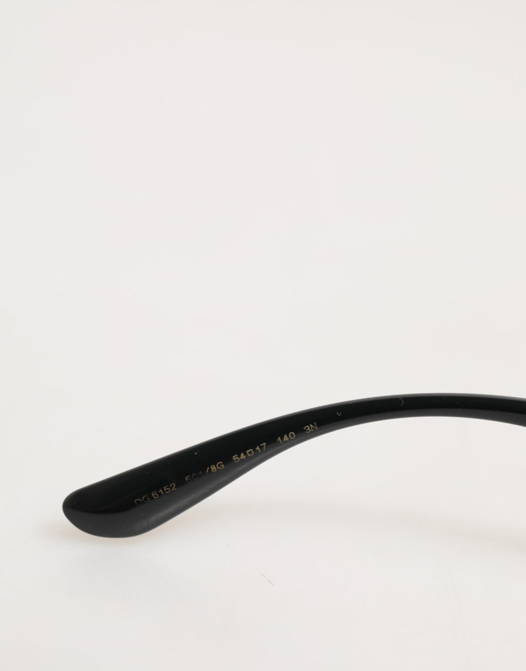 Dolce & Gabbana DG6152 Schwarze Sonnenbrille mit Sacred Heart Devotion-Detail