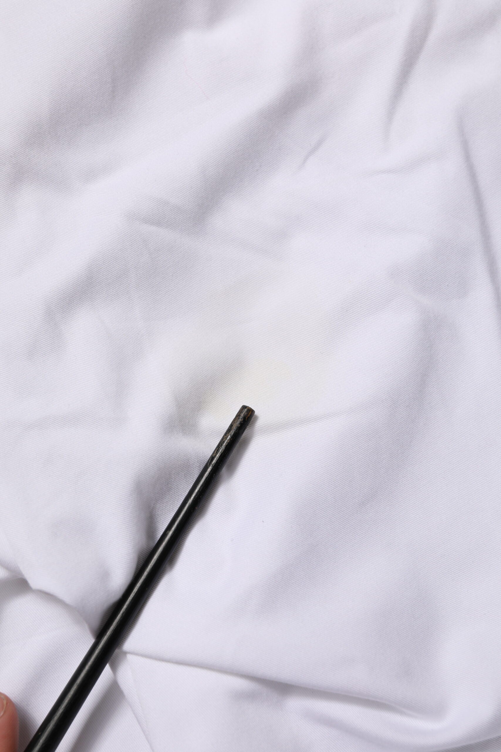 Dolce & Gabbana Weiße Leinen Cargohose für Herren mit geradem Schnitt