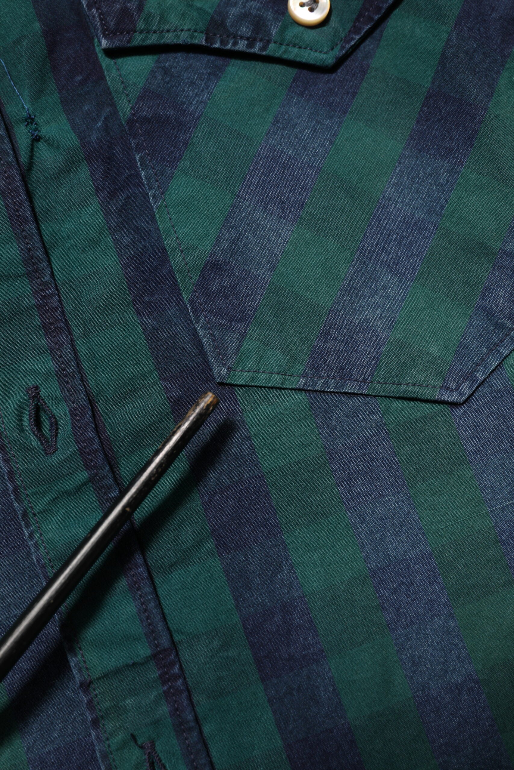 AGLINI Grünes kariertes Baumwollhemd mit Knopfleiste und langen Ärmeln