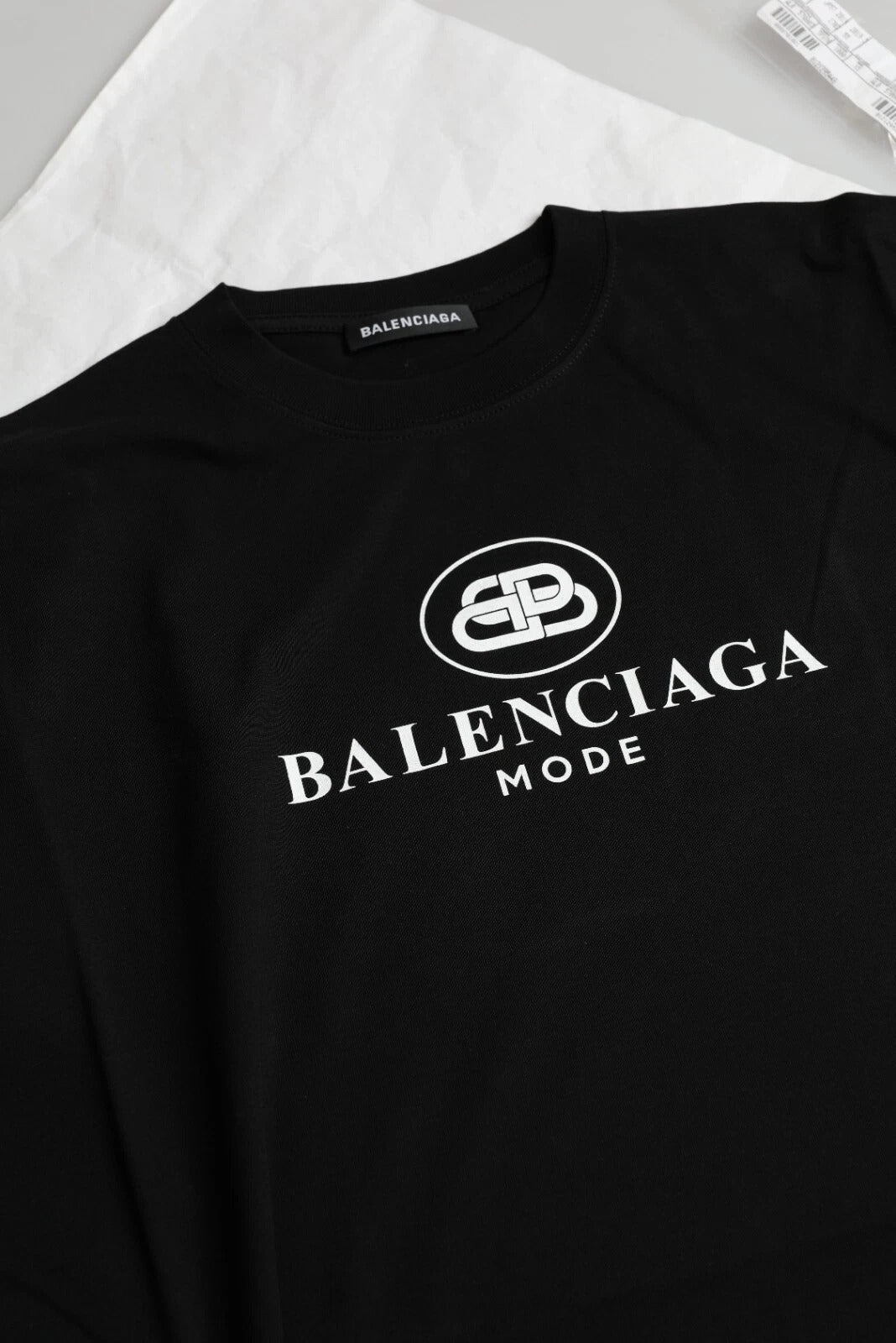 Balenciaga Schwarzes Baumwoll-T-Shirt mit Rundhalsausschnitt und Logo-Print