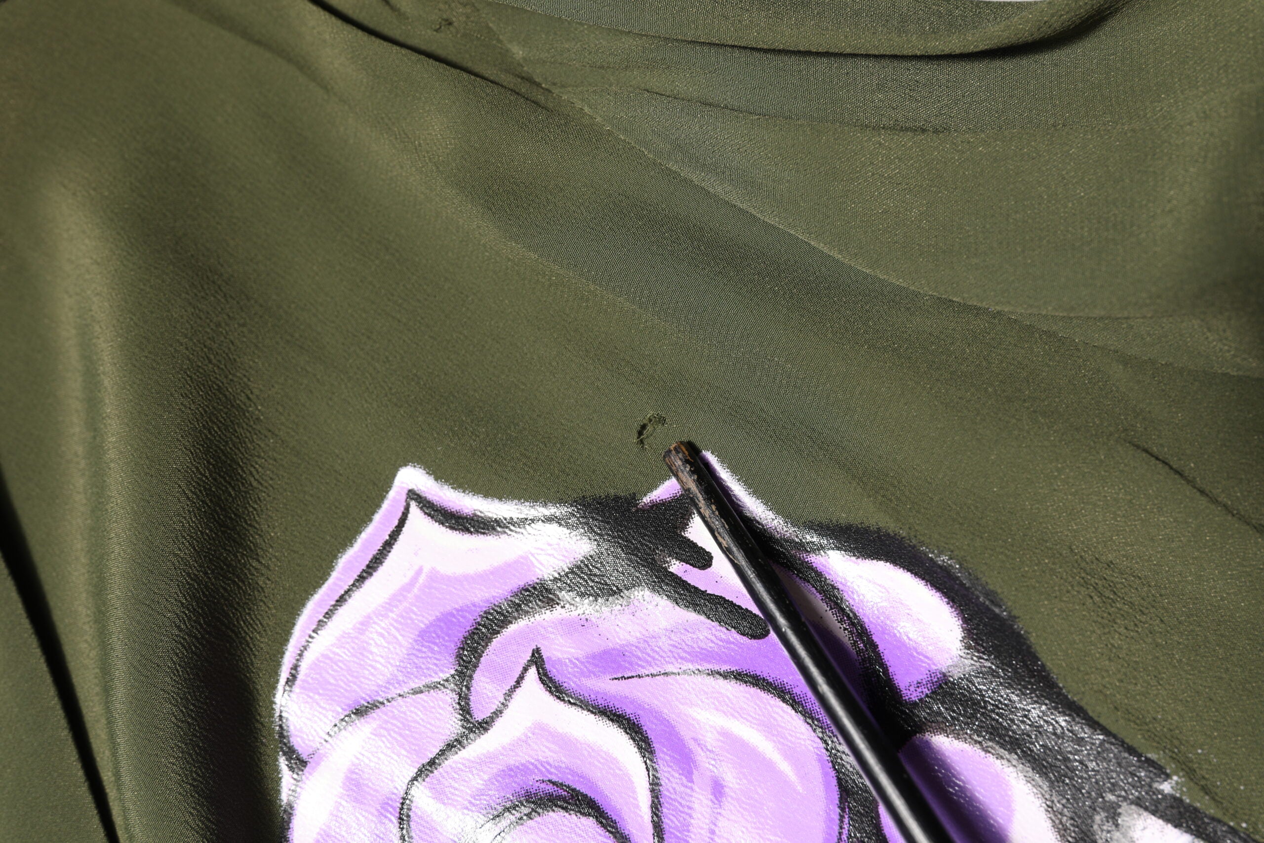 Boutique Moschino Grünes Top aus Acetat mit Kragen und langem Arm, floralem Muster