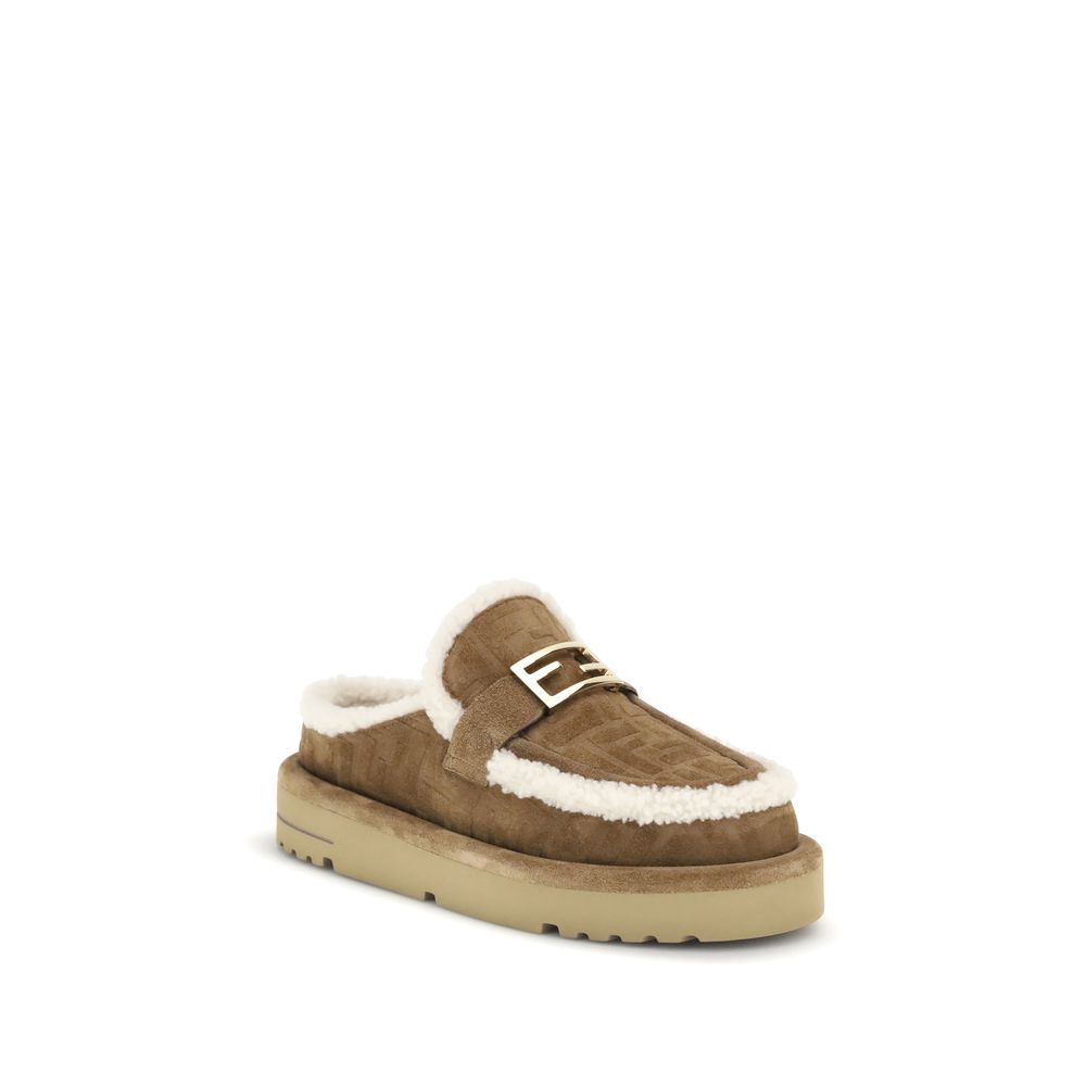 Fendi Beigefarbene Leder-Mules
