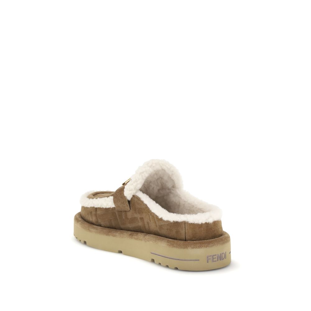 Fendi Beigefarbene Leder-Mules