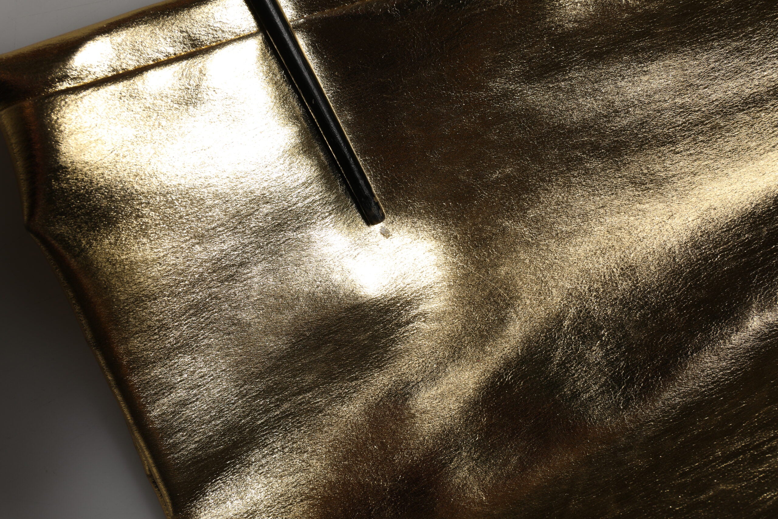 Dolce & Gabbana Goldener Acetat-Kristall-Minirock mit hoher Taille